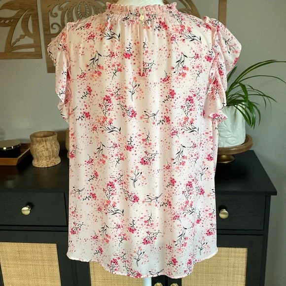 LOFT Pink and Black Flutter Sleeve Ruffled Blouse Size XLP - Picture 5 of 11